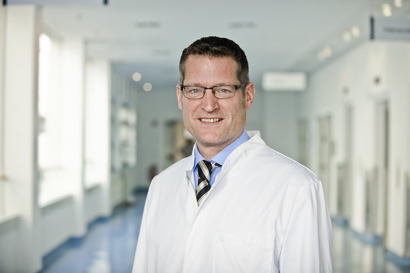 Dr. Stephan Esser